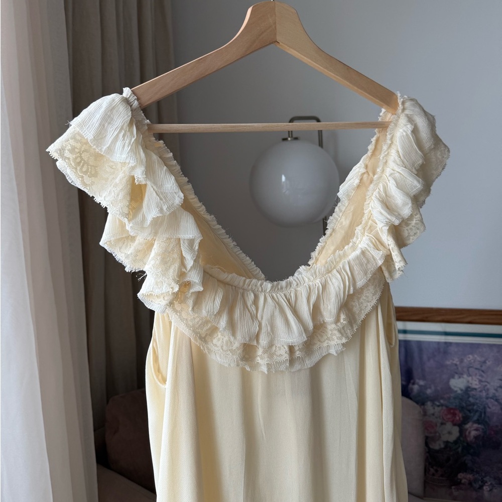 Zara Cream Ruffle V-Neck Midi Dress - Picture 11 of 13